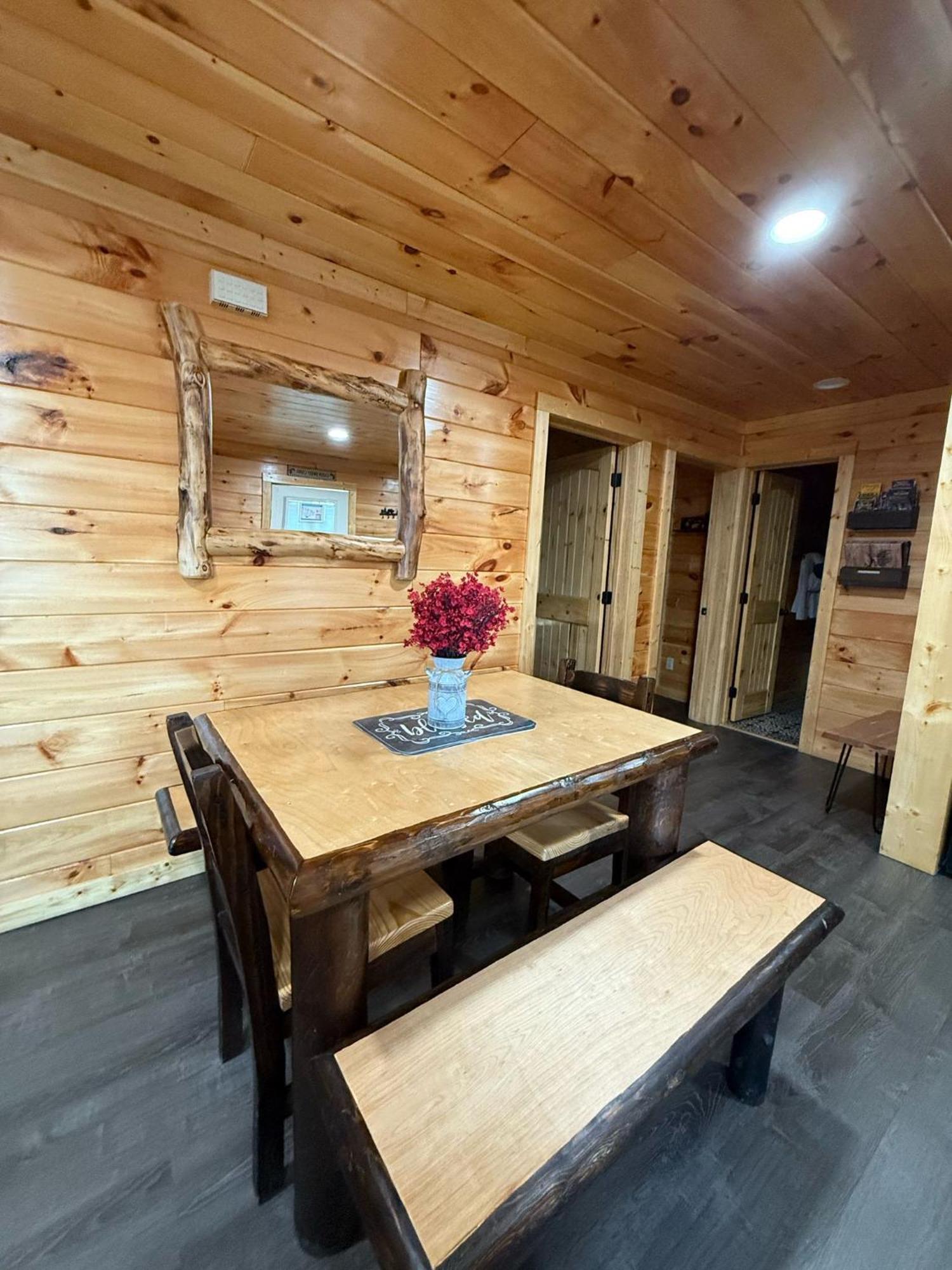 Paradise At The Smokies Cabin With Hot Tub! Sevierville Exterior foto