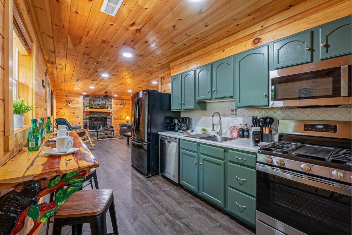Paradise At The Smokies Cabin With Hot Tub! Sevierville Exterior foto